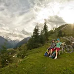 Apartment Dream-ski, In Zell am See.